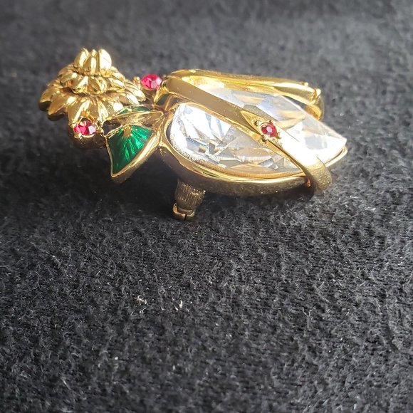 Donald Stannard Gold Brooch for Arlene Dahl- Chrysanthemums Heart - Picture 15 of 15